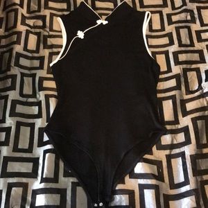 Low turtleneck bodysuit